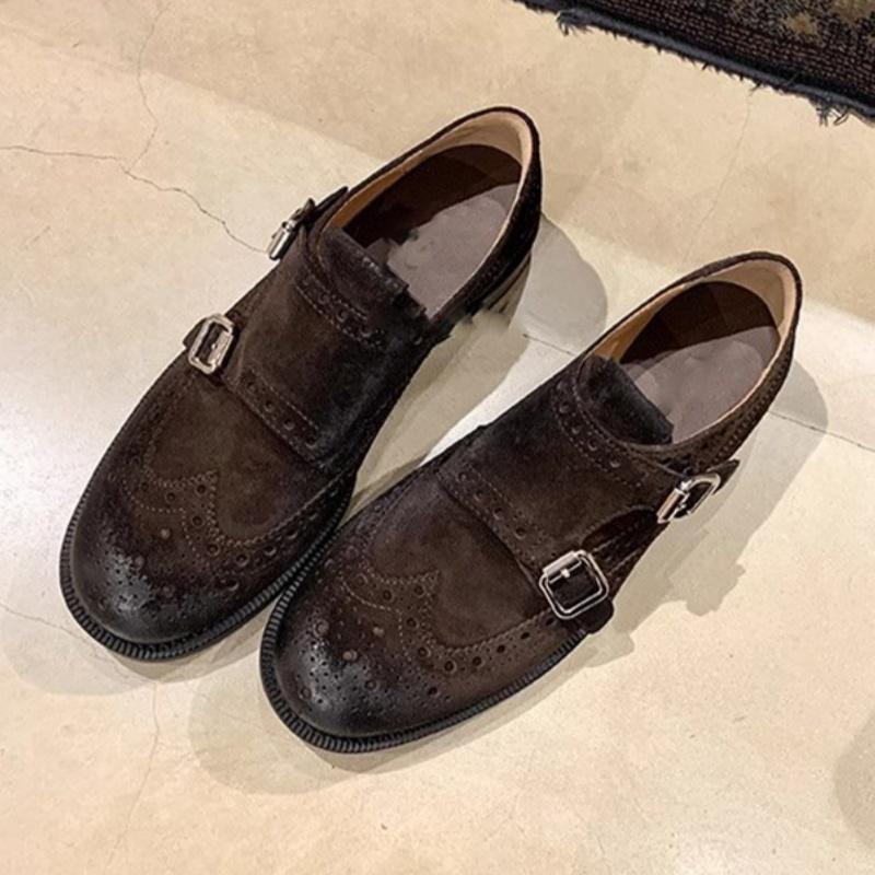 Модная женская обувь слипоны 2025 новый стиль повседневные модные балетки женская обувь повседневная трендовая кожаная металлическая пряжка удобная обувь