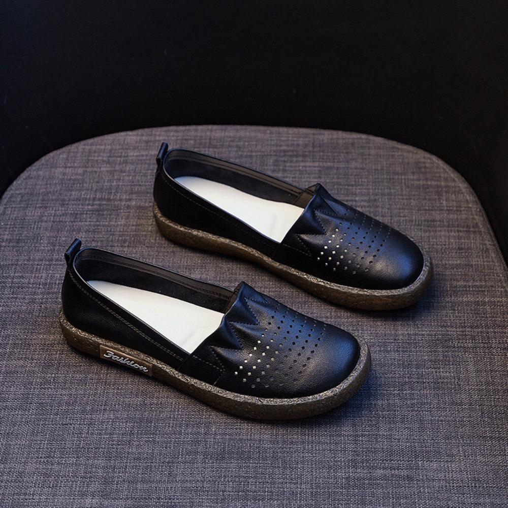 Женская кожаная повседневная обувь, новые дышащие женские туфли на мягкой подошве, кожаные мокасины с полостью, туфли на плоской подошве, женские, большого размера 43 44