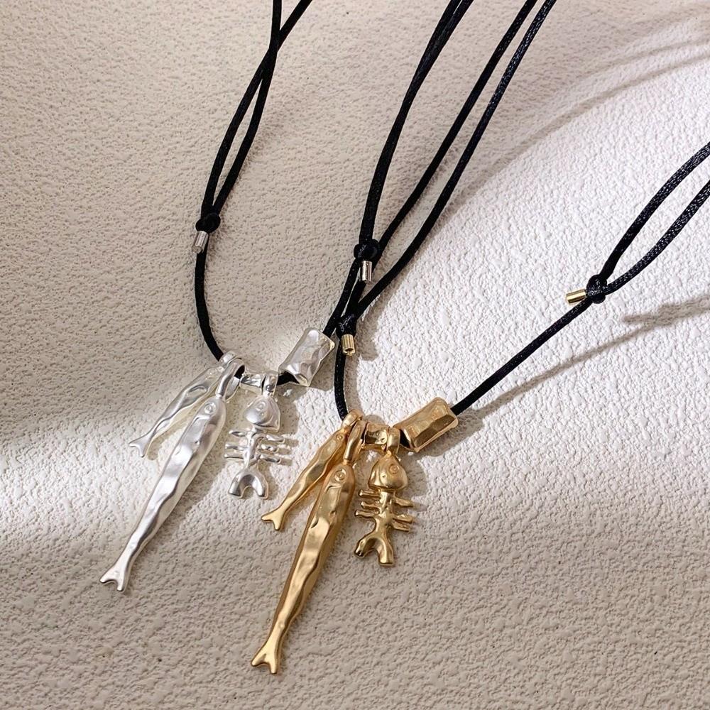 Long Fish Pendant Necklace Vintage Sweater Chain Fashionable Bone Pendant Choker  Gift