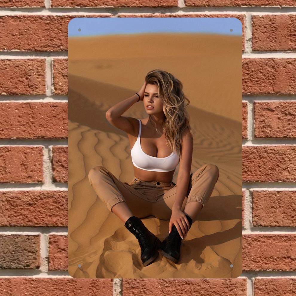 Металлическая табличка Men Cave Постер с сексуальной моделью - 8X12 дюймов Настенный декор для бара, магазина, кафе, офиса, гаража, кухни, украшение для дома