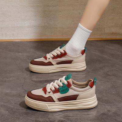 2025 весна маленькие белые туфли новая корейская версия ins студентки платформа увеличение спортивная доска обувь повседневная уличная съемка