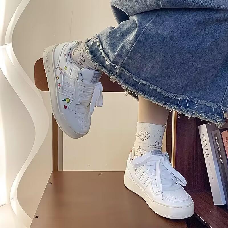 Shoes Women's 2025 New Spring Student Flat-bottomed Versatile Popular Board Shoes Spring and Summer Ins Trendy Shoes Sports Little White Shoes