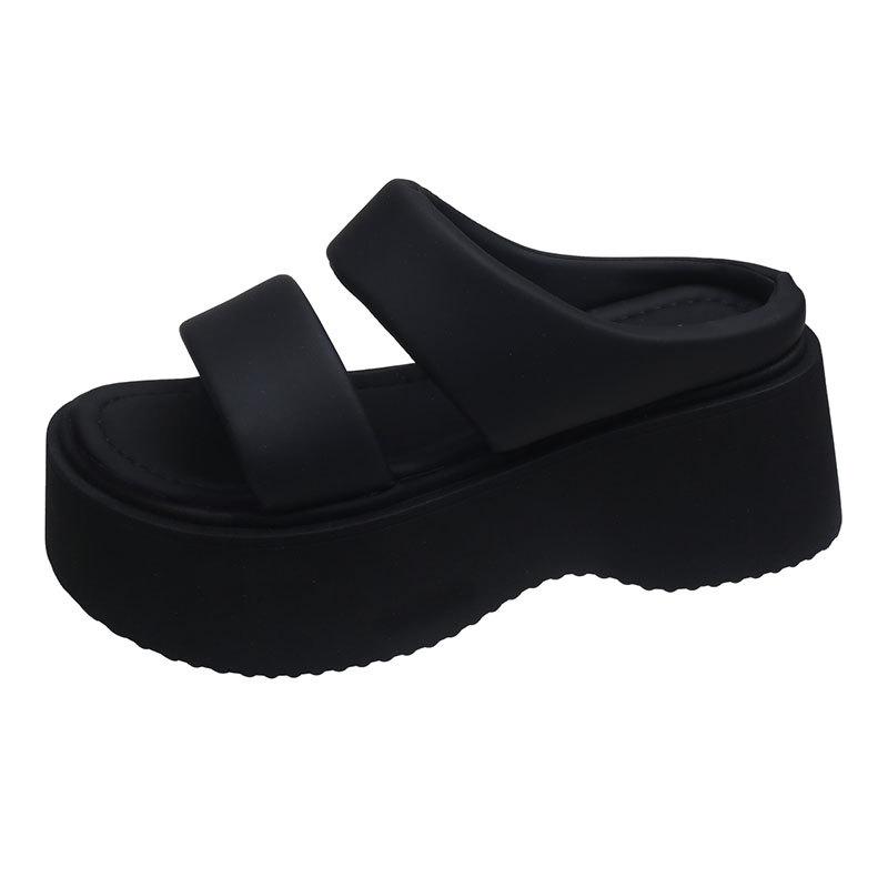 Толстоподошвенные туфли на высоком каблуке, крутые шлепанцы для маленьких мужчин, женская летняя обувь 2025, новинка, суперпопулярная модная модель интернет-знаменитости, под юбку, пляжная обувь