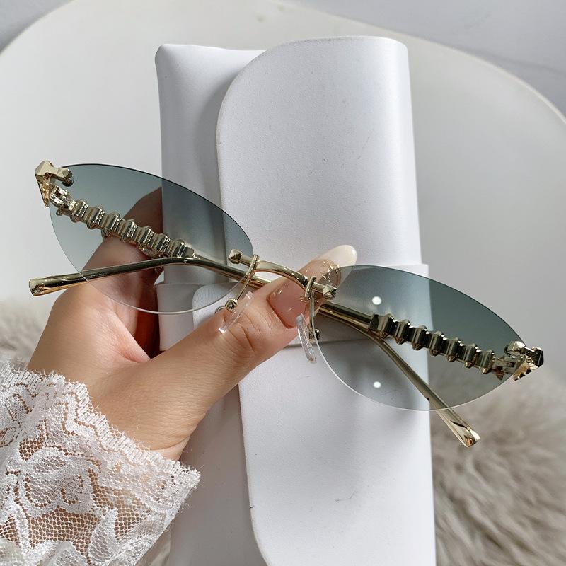 New Fashion Rimless Cat Eye Female Sunglasses High Quality Vintage Metal Frame Sun Glasses Shades UV400 Eyewear