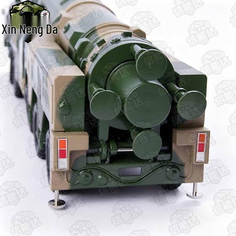 Модель ракетной установки DF-21C на грузовике, 1:35 Масштаб