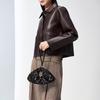 Charles & Keith Модная блестящая сумка под мышку Вечерняя сумка на плечо из ПУ кожи Маленькие женские сумки Серебристый Черный CK2-20681157-A