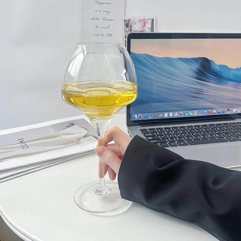 Crystal Red Wine Glasses - Premium Large Hand Blown Wine Goblet - Long Stem Wine Glasses - Gifts for Wine Lovers, Wine Tasting