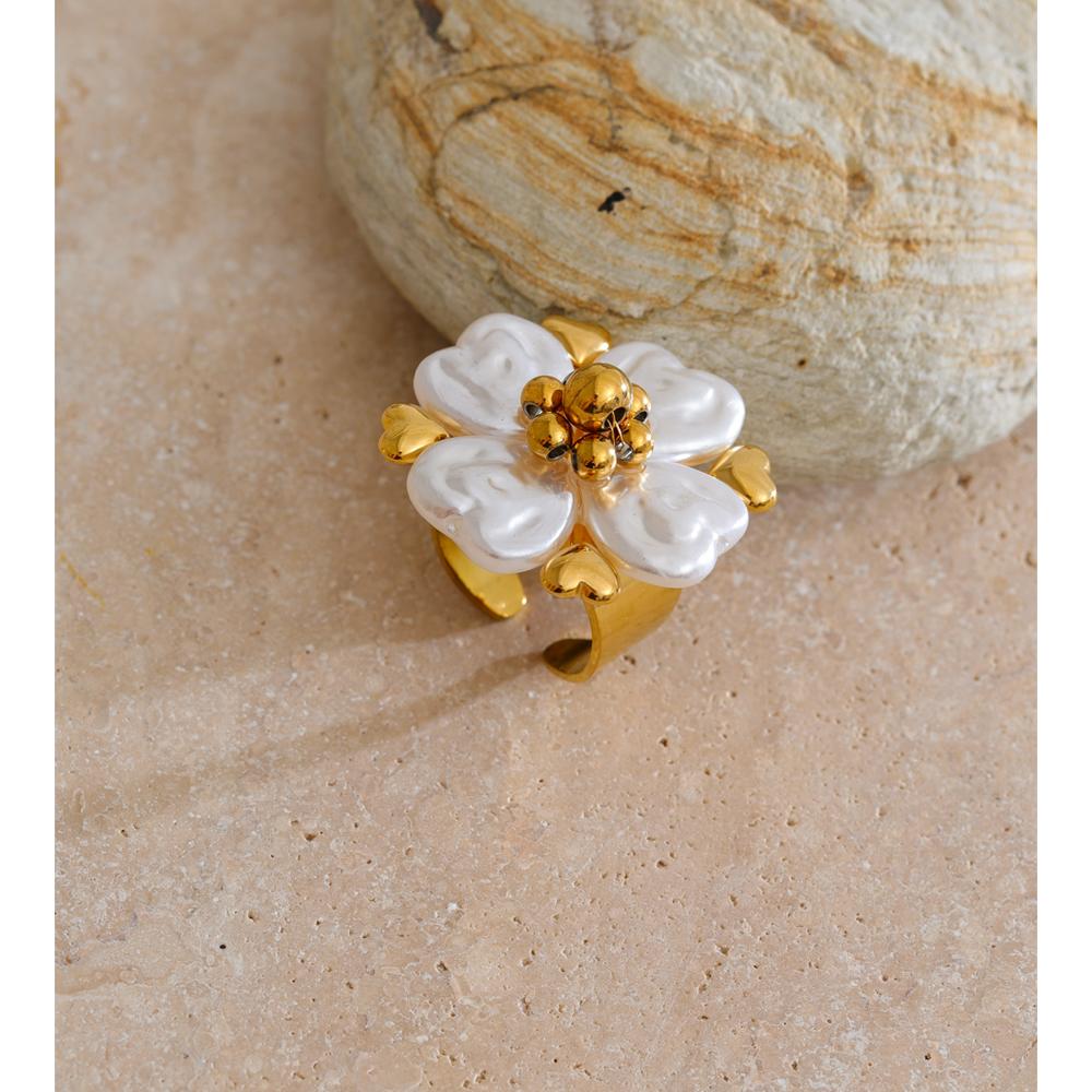 Eetit #7 Stainless Steel Imitation Pearls Flower Golden Handmade PVD Ring Trending Metal Fashion Elegance Popular Jewelry Gift
