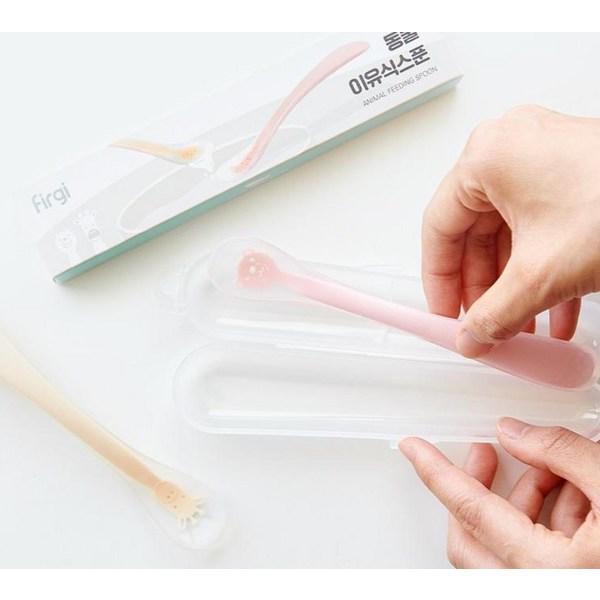 Fergie Animal Silicone Baby Food Spoon, 1 Piece, Bear Pink