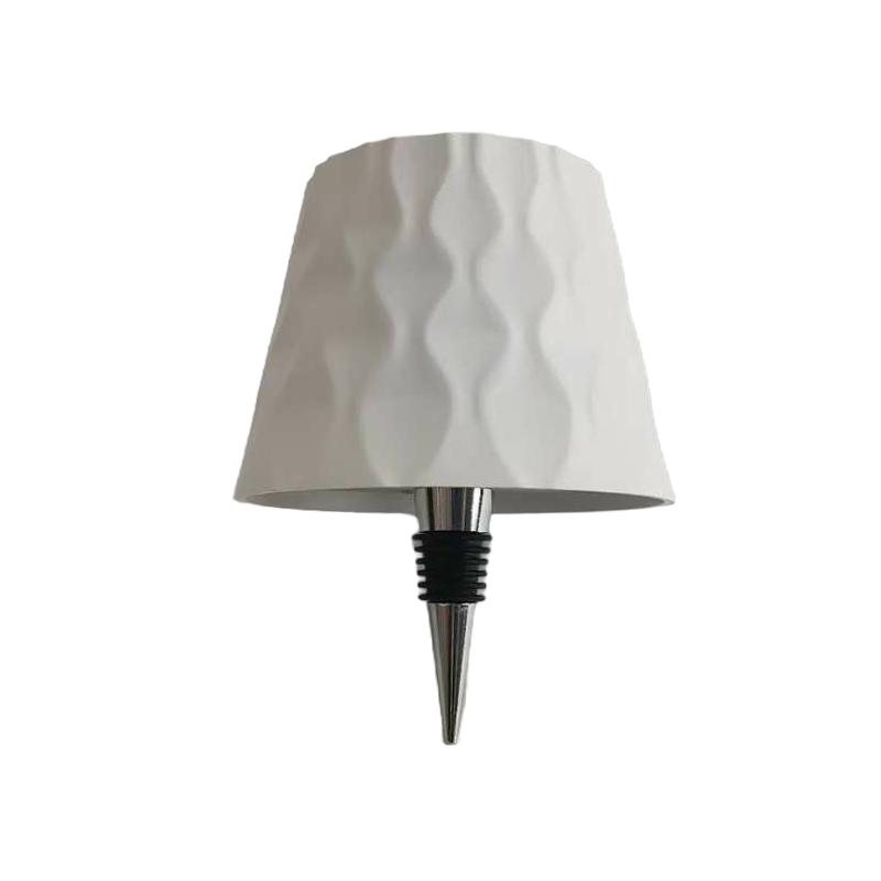 Новая беспроводная бутылочная лампа с 3-цветным сенсорным управлением и бесступенчатой регулировкой яркости. Идеально подходит для винных бутылок, заменяет традиционные винные пробки.