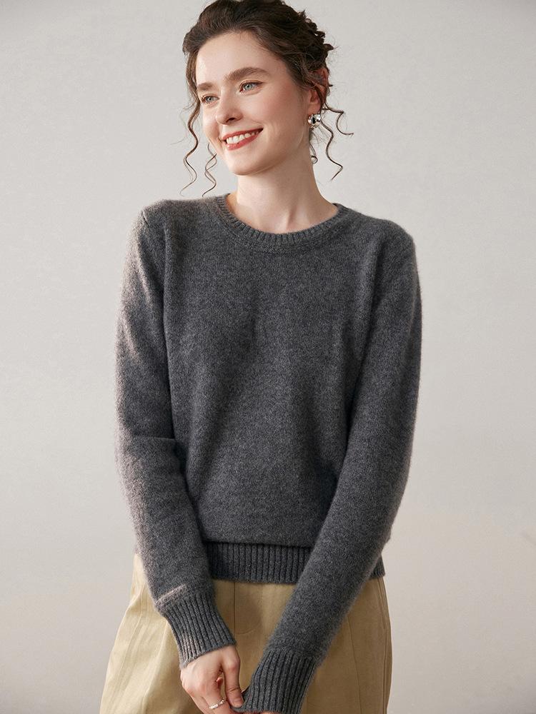Women's Cashmere Round Neck Sweater - Thickened, Versatile, Loose Knit for Autumn/Winter.