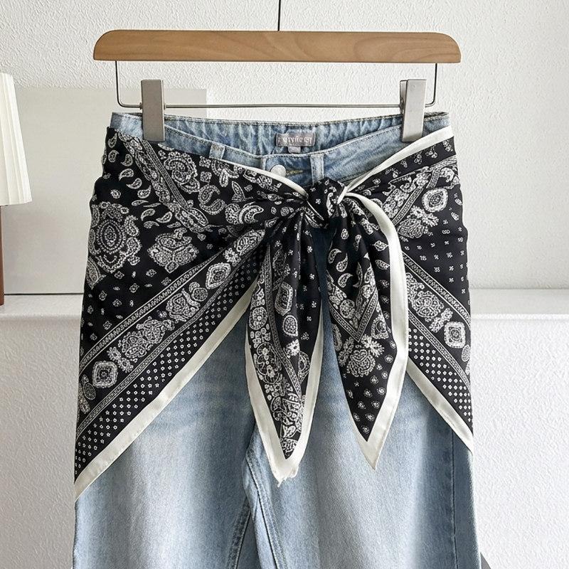 Coffee high-end horse triangle scarf small silk scarf women's spring and autumn summer versatile shawl scarf scarf fart curtain