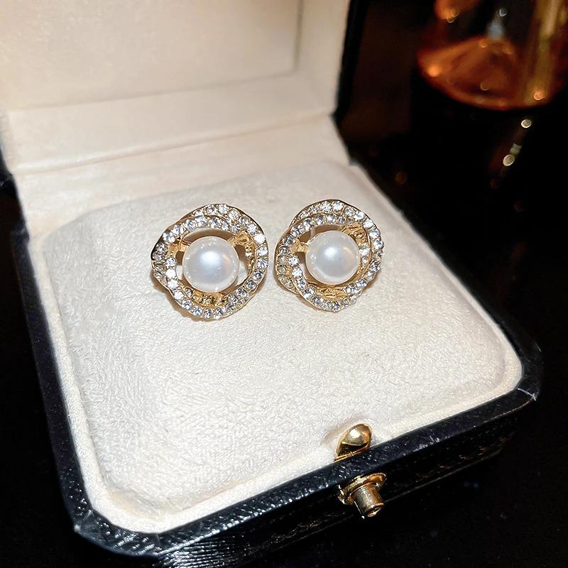 Vintage Emerald Green Rhinestone Stud Earrings For Women Inlaid Crystal Stud Earrings For Bridal Wedding Ear Jewelry Gifts