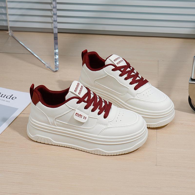 2025 весна маленькие белые туфли новая корейская версия женские студенческие туфли на платформе спортивные туфли для скейтбординга повседневные уличные туфли W2029