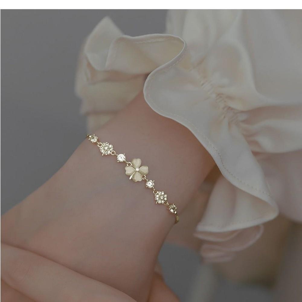 Delicate Adjustable Bracelet Gold Color Lucky Bracelet Four-leaf Clover Bracelet Jewelry Gift