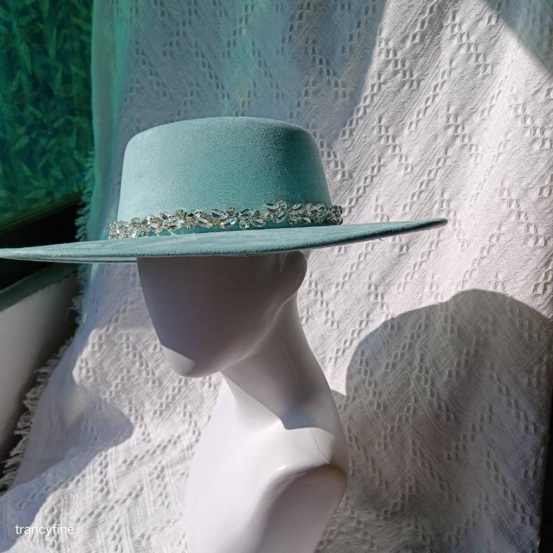 Шляпы Diamond Vegan Suede Fedora Шляпа Nubulk с широкими полями для женщин Зимняя шляпа Праздничная шляпа Модельная шляпа Weddiong Hat Diamond Головной убор