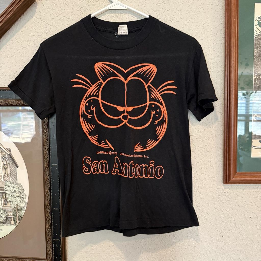 Vintage 70s RARE Garfield Black 1978 Single Stitch San Antonio Texas Shirt Small