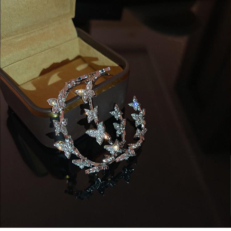 Корейские серебряные серьги-бабочки со стразами, С-образной формы - Элегантная легкая роскошь