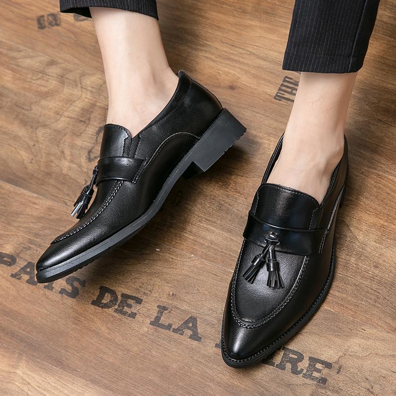 Tassel Men Dress Shoes Male Loafers Pointed Toe Business Shoes 2024 New Arrival Mens Slip On Shoes Classic Men Shoes for Wedding
