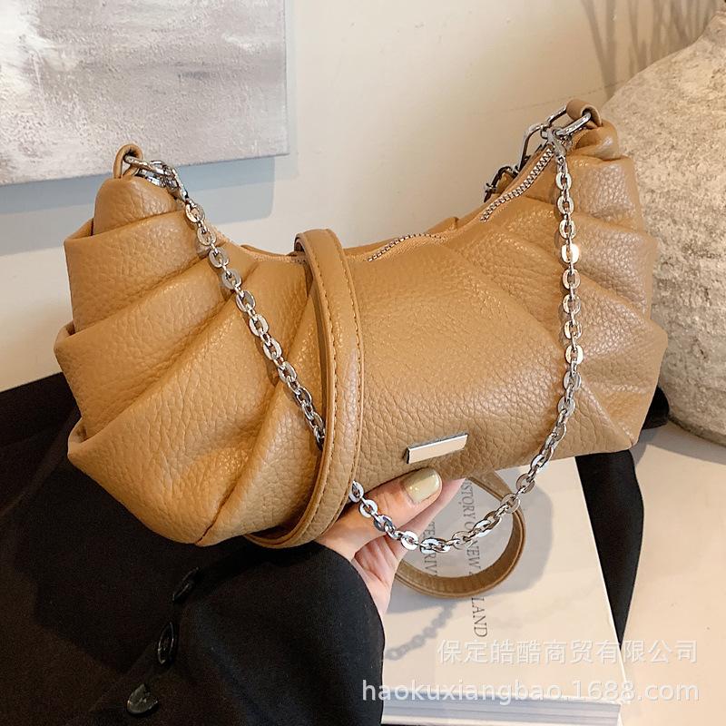 Premium Texture Niche Bag Women's Bag 2025 New Versatile Popular Ins Messenger Bag Fashionable Shoulder Dumpling Bag