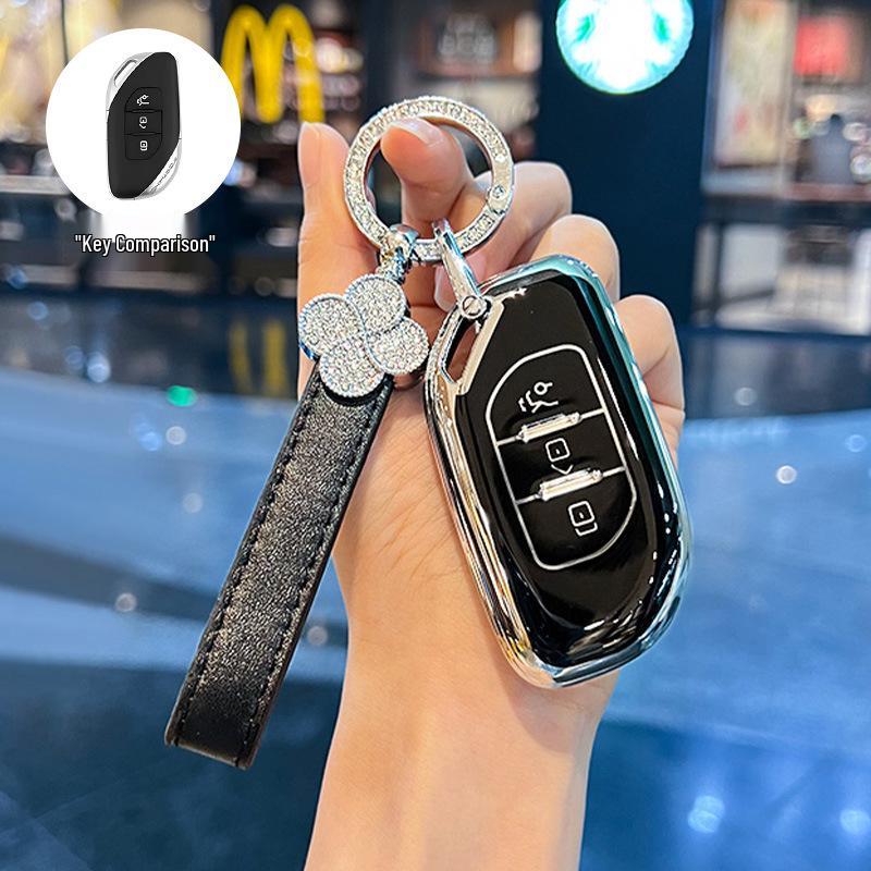 Dongfeng Fengxing T5 Evo/T5L Key Cover for Shengshi, New Yacht, and Thunder Models.