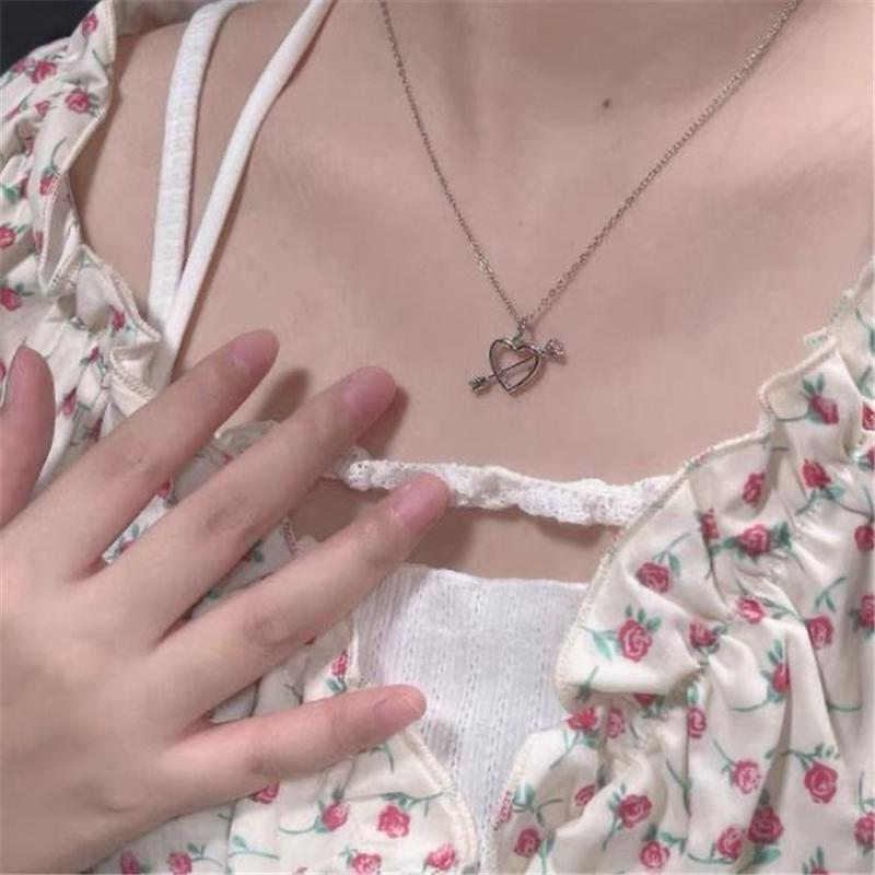 Простые ожерелья с полым сердечком из циркона для женщин, цепочка со стрелками и любовью, эстетическое колье, ювелирные изделия