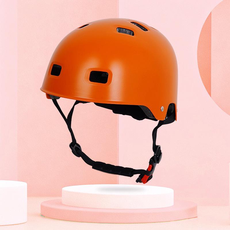 Шлем-цветок сливы из ABS+EPS для детей и взрослых - Унисекс для катания на роликах и скейтборде.