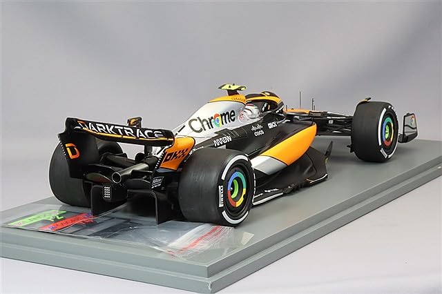 Spark McLaren MCL60 2023 F1 Гран-при Великобритании 2-е место Норрис 1/18 #4 Л.