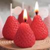 Свеча ручной работы из соевого воска с ароматом клубники - Милый и креативный подарок на день рождения
