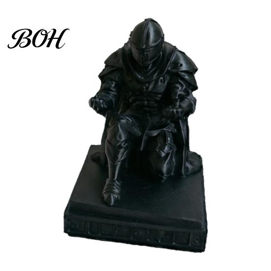 Office Desk Accessories Knight Pen Holder Organizer, 3D Printed Medieval Armor Figurine, Unique Desktop Decoration Pencil for Decor, Creative Gift Men