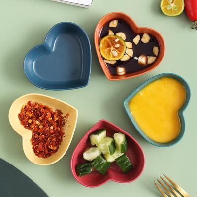 Блюдо для приправы из пшеничной соломы в форме сердца. Бытовая кухня. Креативное пластиковое блюдо для соленой капусты. Блюда для закусок, обмакиваемые в соус. Блюдо для приправы.