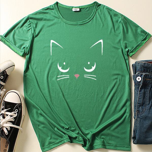 Футболка с короткими рукавами и принтом «Девочка-кошка» 2024 года — повседневная, свободного кроя.
