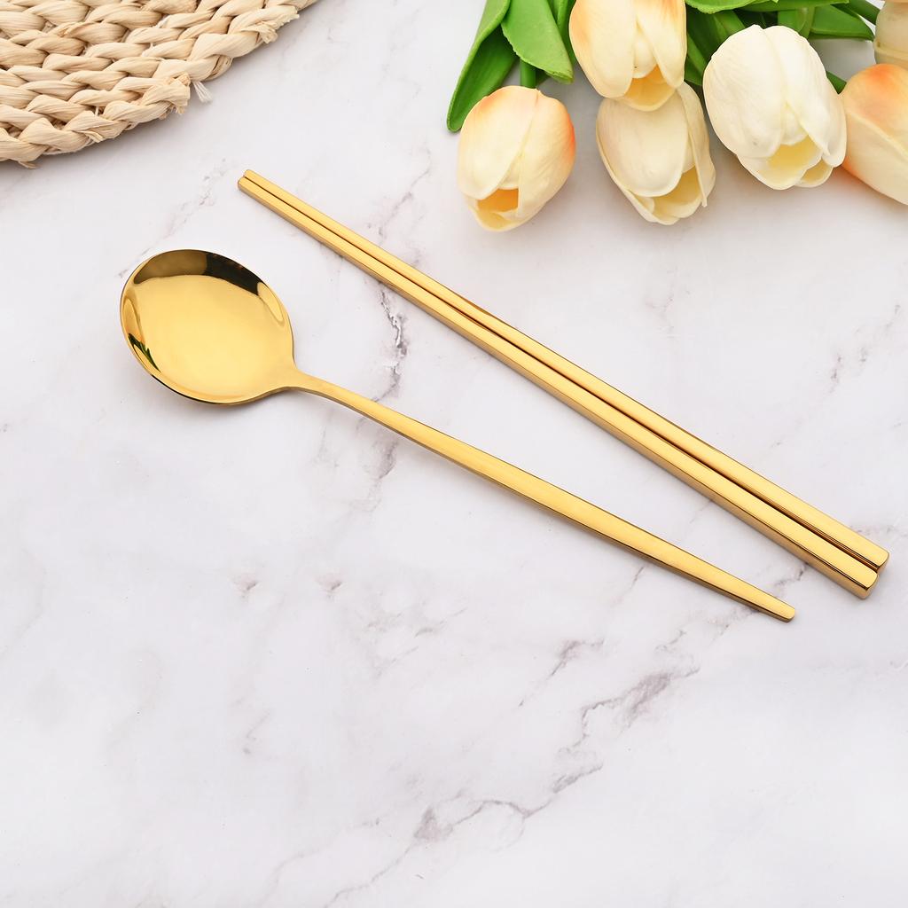 2 шт. портативная черная посуда из нержавеющей стали, набор столовых приборов, ложка, палочки для еды, набор западных обедов, ужинов, дорожная посуда