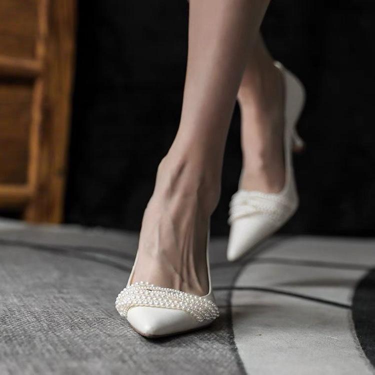 Женские туфли на высоком каблуке, сексуальные, с бусинами, женские, 2024, новые, красные, бархатные туфли-лодочки с острым носком, ретро, на тонком каблуке, для вечеринки и свадьбы, оптовая продажа