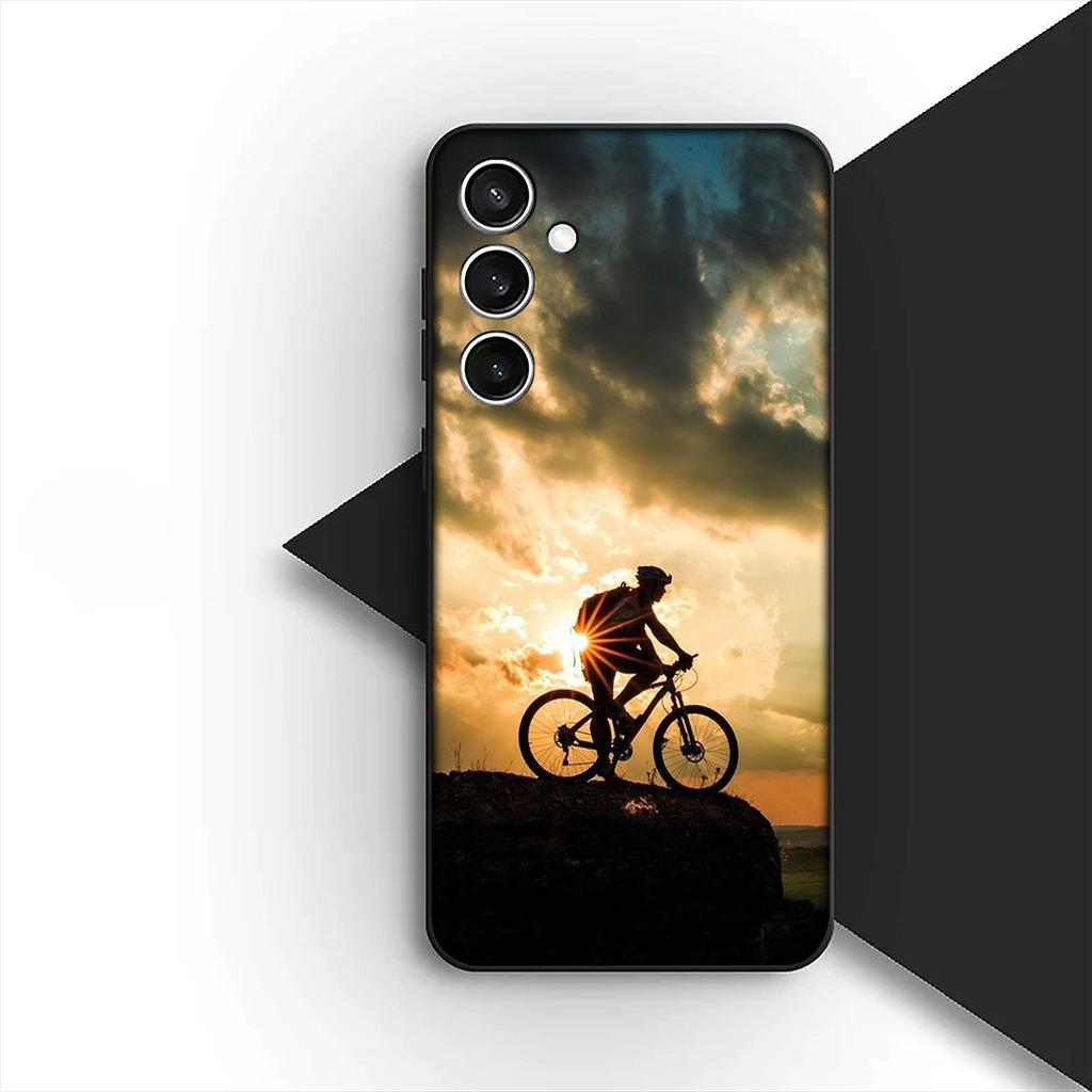 for Motorola Moto Edge 70 60 Fusion NEO Pro G56 G96 G04 G05 20 G Stylus Phone Cover Case Mountain Bike Cycling Art Wallpaper