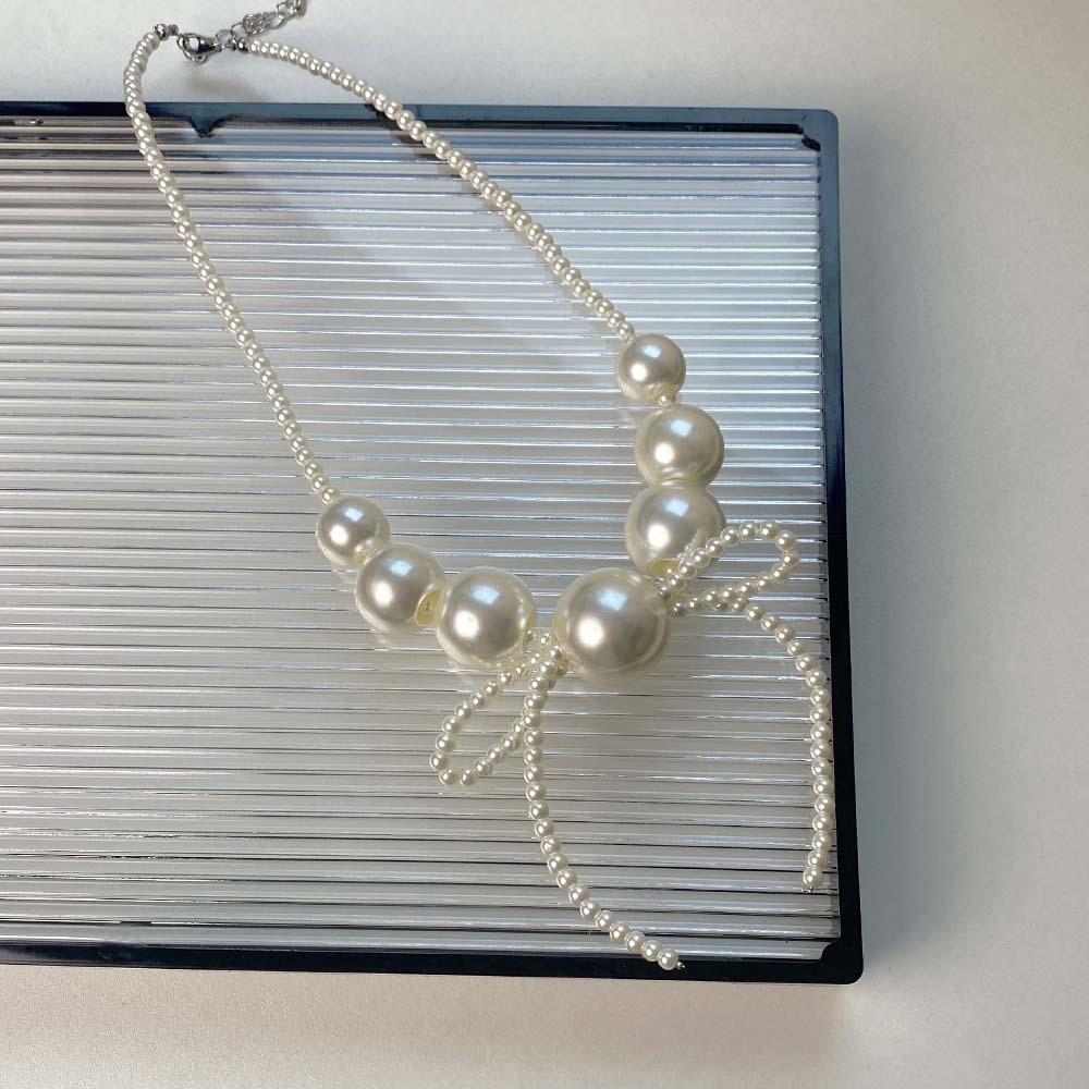 Elegant Bow Beaded Necklaces Exaggerated Clavicle Chain Large Pearl Choker Necklace Collar