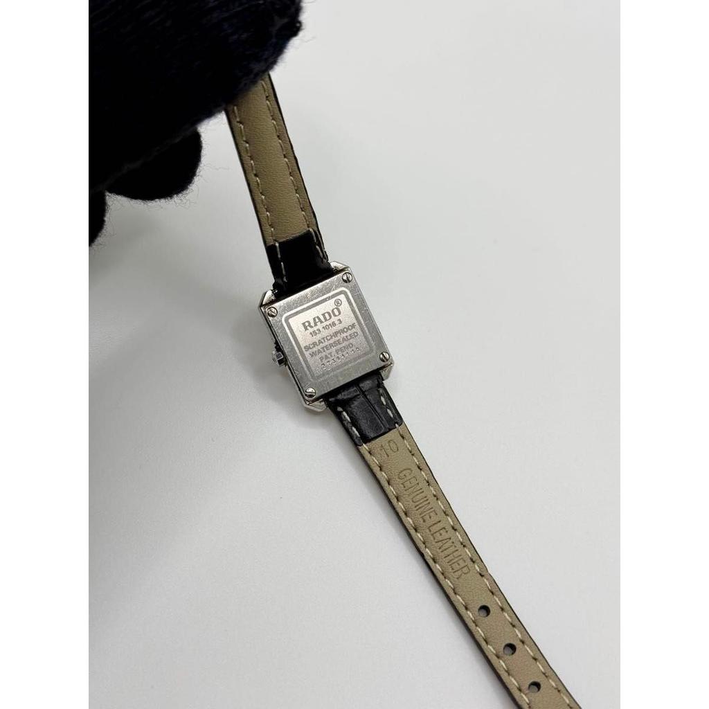 Б/у женские часы RADO Diastar 153.1016.3QZ с черным циферблатом