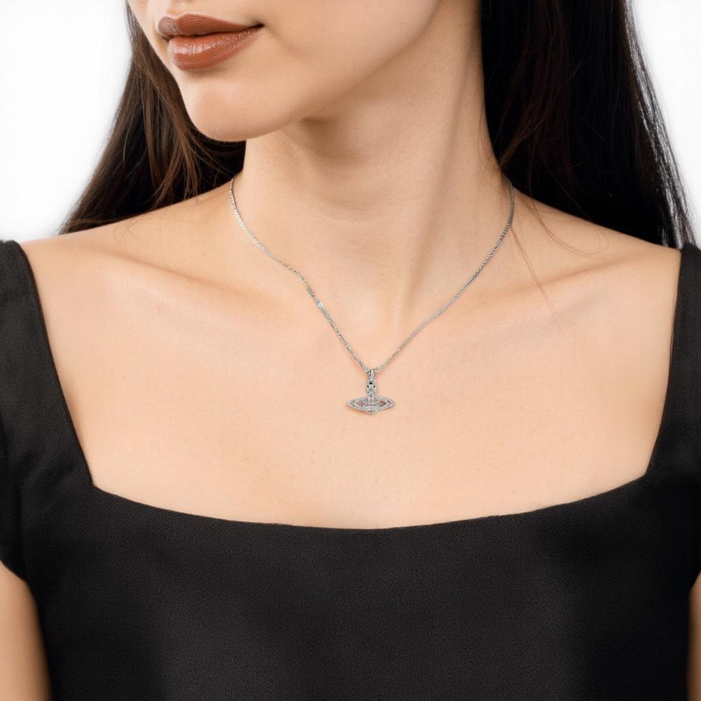 VIVIENNE WESTWOOD Ожерелье с стразами 2020-х Унисекс 63020086-02P551