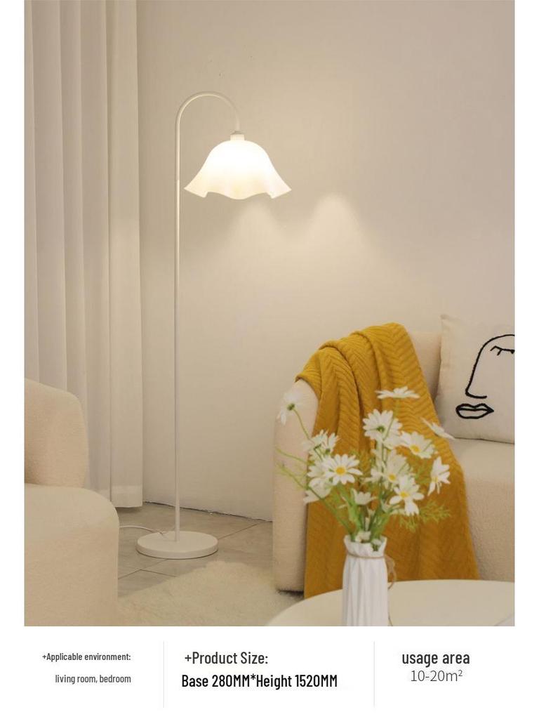 Modern Minimalist Energy-Saving Eye-Friendly Petal Floor Lamp for Living Room, Study, Bedroom, and Hotel Decor
