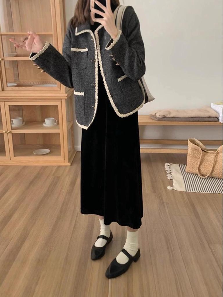 Plus Size Black Velvet A-line Skirt for Women - Spring/Autumn 2026 Collection: High Waist, Loose Fit, Mid-Length
