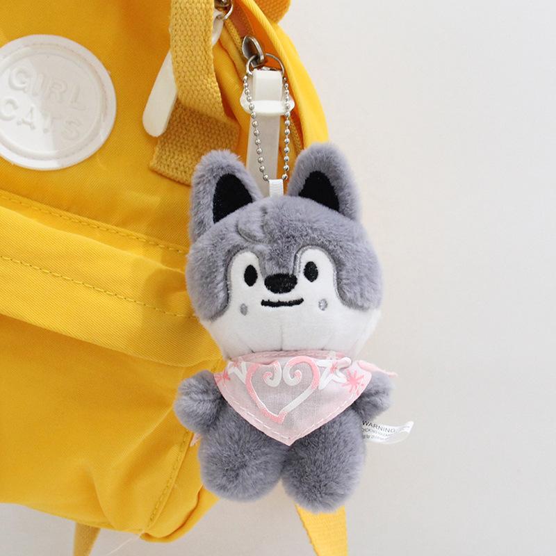 Magic School Wolf Plush Keychain With Cloak Cute Stuffed Animal Doll Birthday Gift For Kids