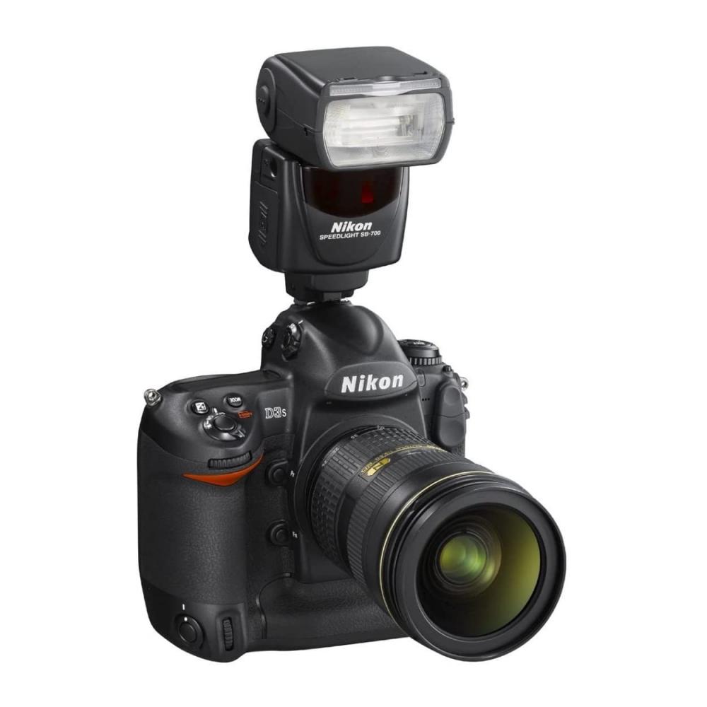 Вспышка Nikon Speedlight SB-700