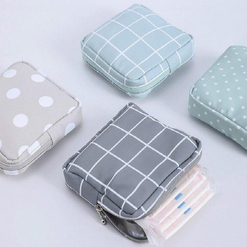 1pc Sanitary Napkin Storage Bag Portable Cosmetic Lipstick Storage Bag Travel Earphone Coin Organizer Pouch Bags Cute Girl Bag