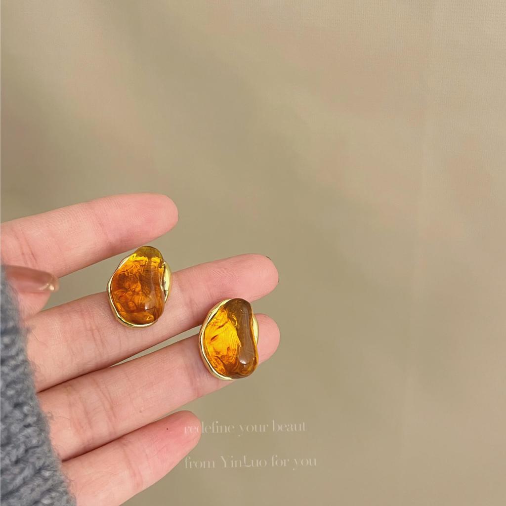 «Серьги-иглы Майяра 925»: "Янтарный жемчуг в стиле ретро для осени/зимы"
