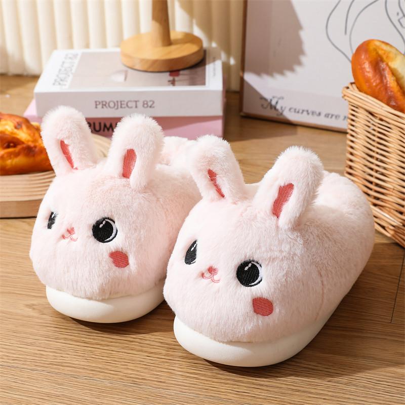 Fashion Cute Design Slippers Women Winter Casual Soft Heel Slippers Platform Fur Warm Indoor Comfortable Home Slippers Pantuflas Mujer