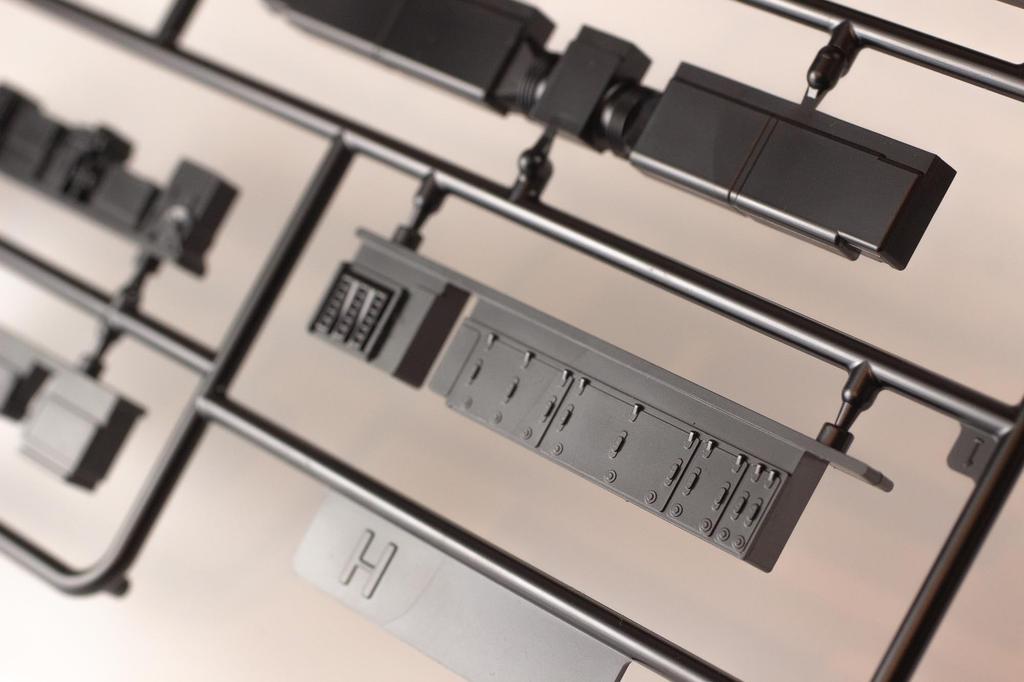 PM Office A PLUM Underfloor Equipment for JNR New Performance Middle Car Main 1 Car Plastic Kit PP239 1/80 Train, (Resistor, Controller, Etc.)