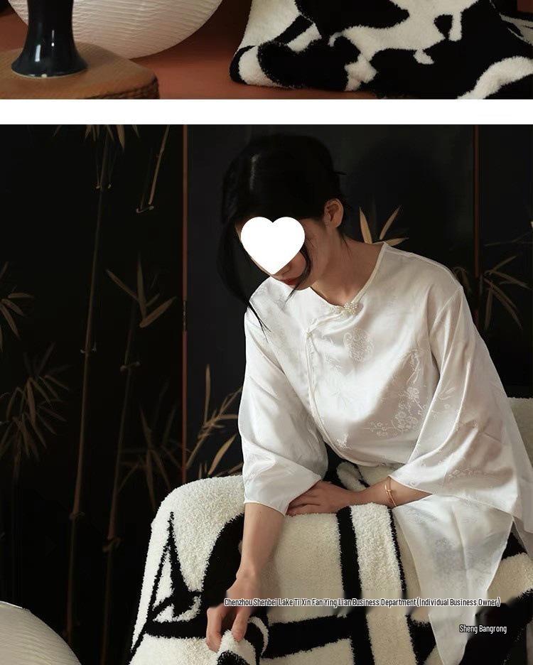 A-Class Bamboo Blanket: National Style Sofa and Bedding Accessory.