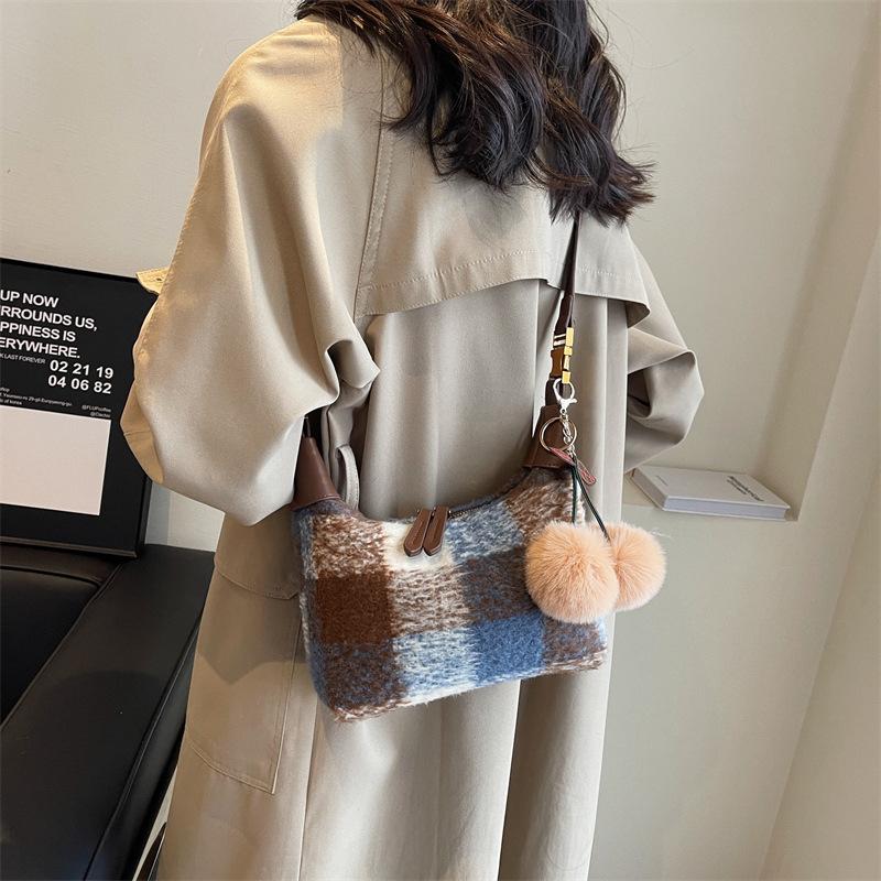 Модная клетчатая сумка женская 2025 новая шерстяная клетка контрастного цвета маленькая квадратная сумка высокого класса на одно плечо сумка-мессенджер