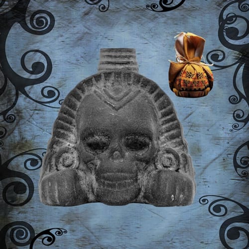 Death Whistle, Aztec Death Whistle, Gothic Sound Maker, Over 125 Decibels of Realistic Human Scream, with Storage Bag, Resin Material, Suitable for Co