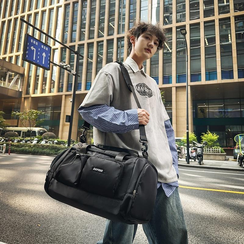 Men's and women's simple sports outdoor fitness treasure hand luggage bag going out to play large capacity multi-pocket travel bag